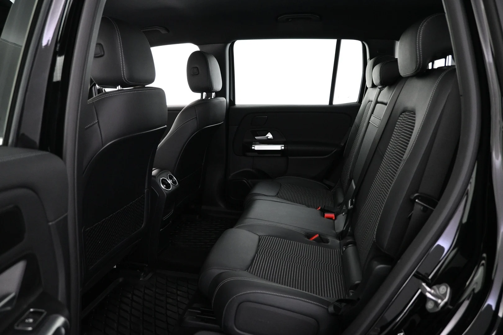 Car Image - 1D55PiIPzqSbe8ZtIx3sL2