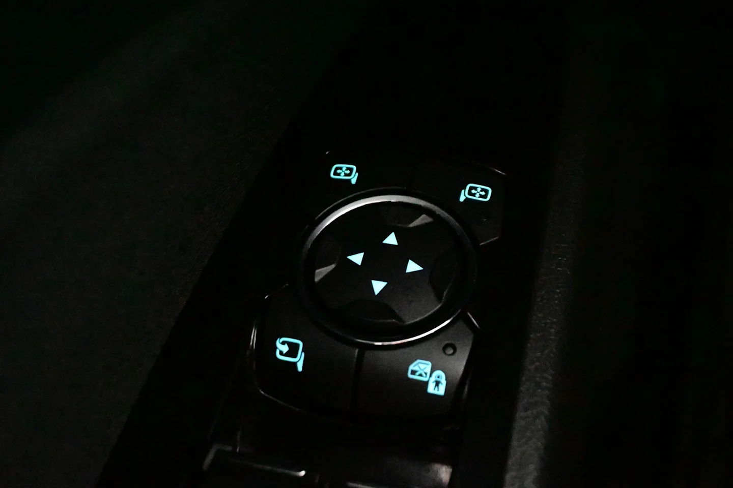Car Image - 3eD3o1ufVPZogvVsTG1t6P