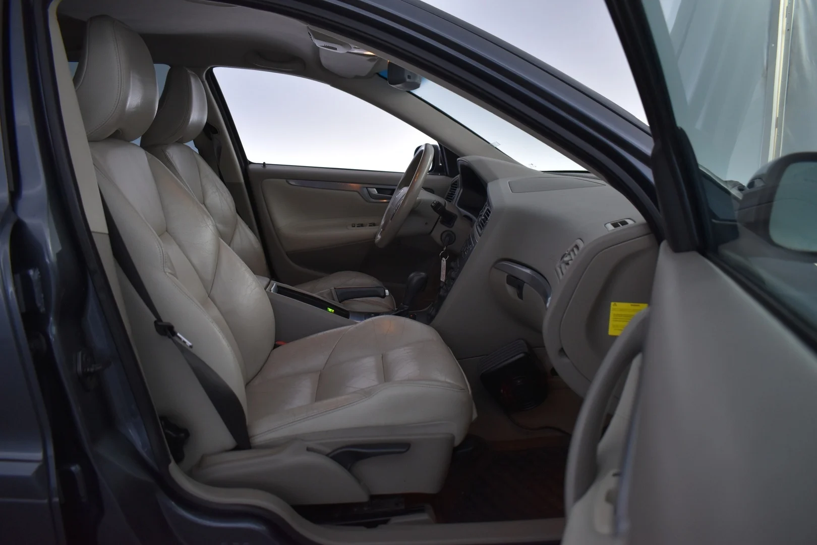 Car Image - 1kXgwnDaiCAZtPM97xfhIW