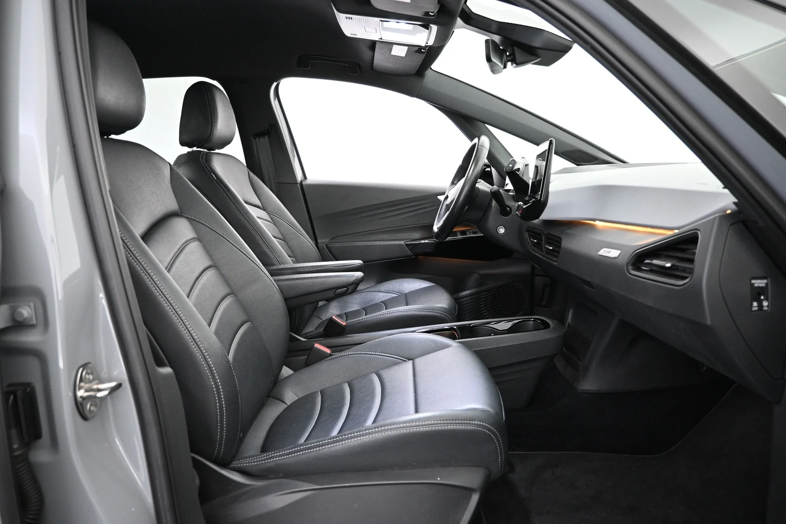 Car Image - 5H3sRl7IfRDMFR1dj4zZFC