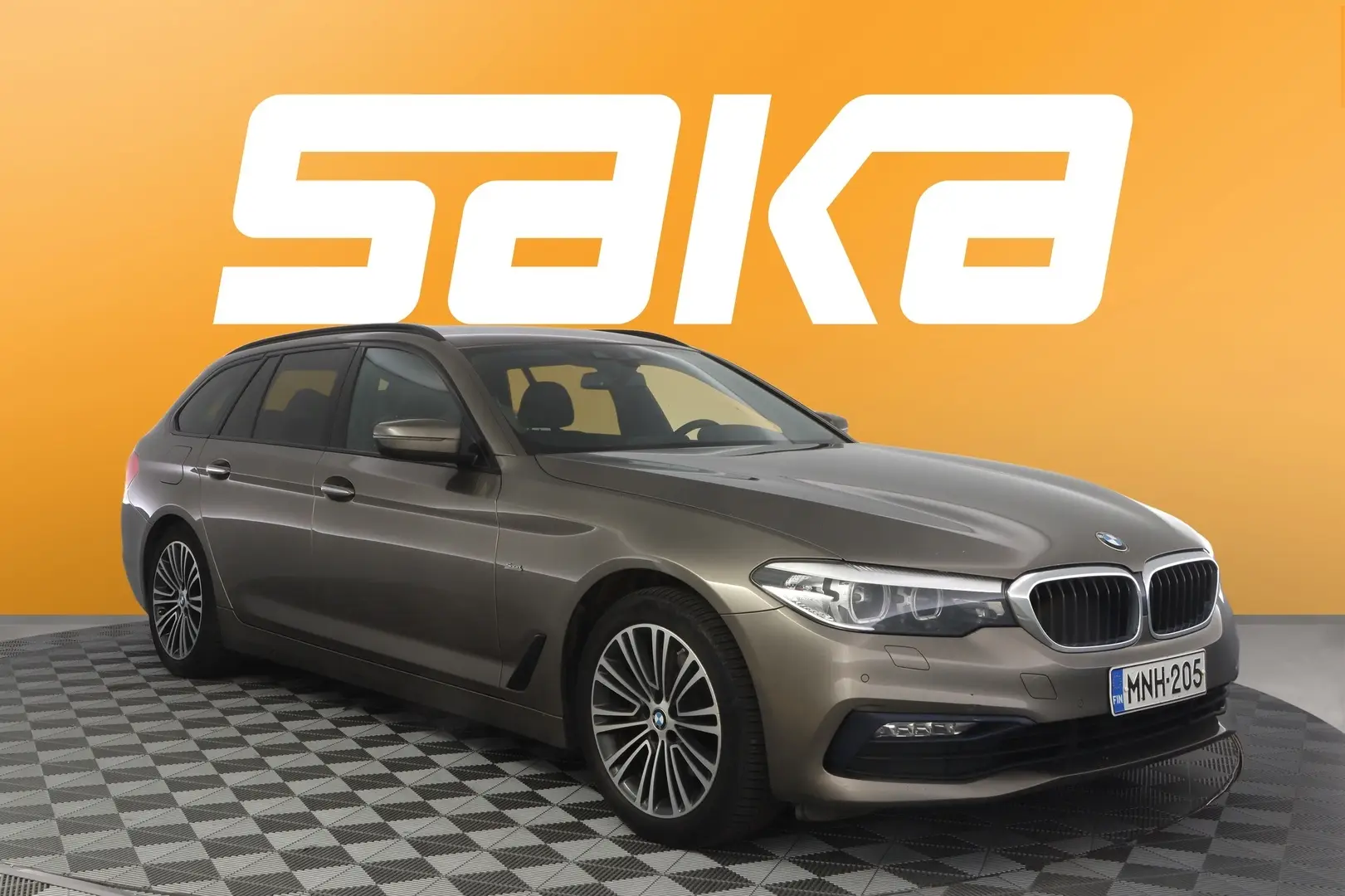 Car Image - 3BNxCmFfUFrczdYpAF295Y