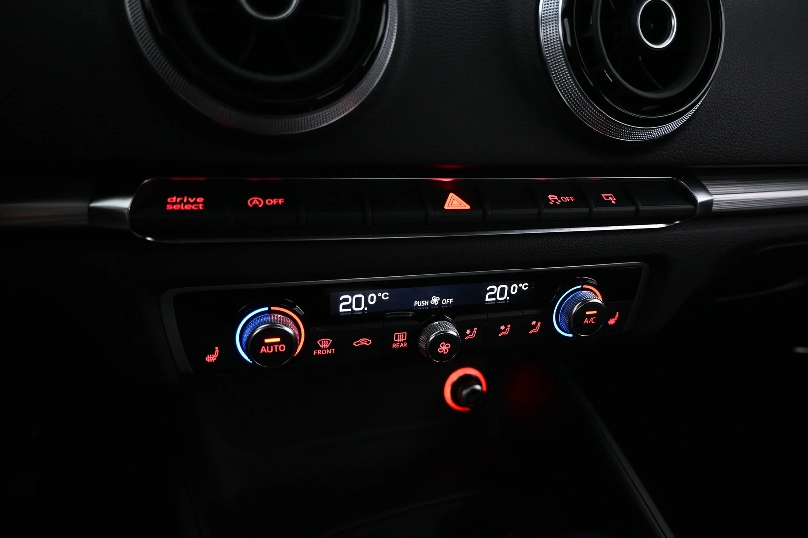 Car Image - 4xtEjQd8MLzcYWniEa9cl1