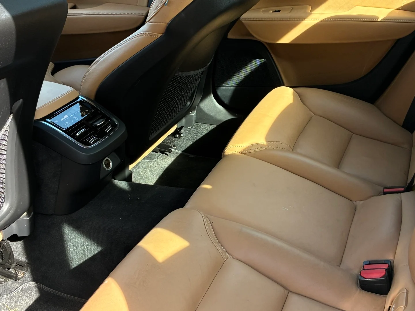 Car Image - 6pwJ9hmPKE05ZferYpB1q
