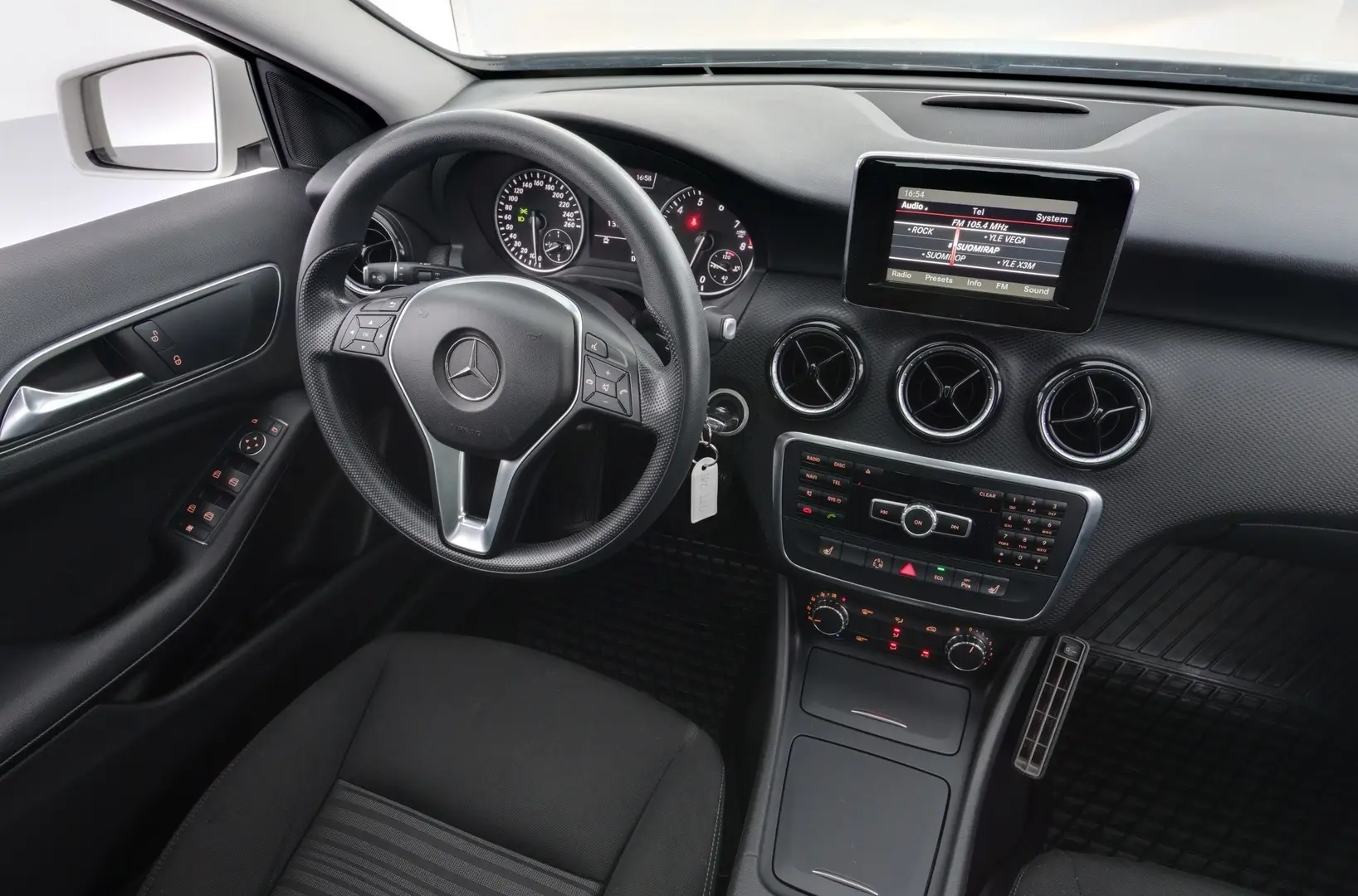Car Image - 6sUW58ce6ZmVLdmC9N7XjK
