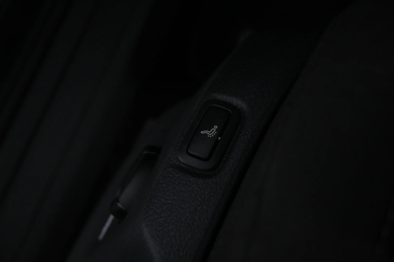 Car Image - GTwGz2JKguCMJp9QeG7Rc