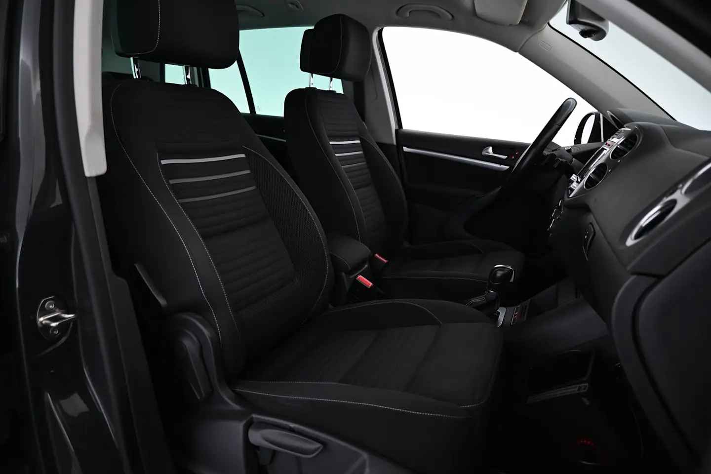 Car Image - 2aATPWRVwn9w4ql0MwtKul