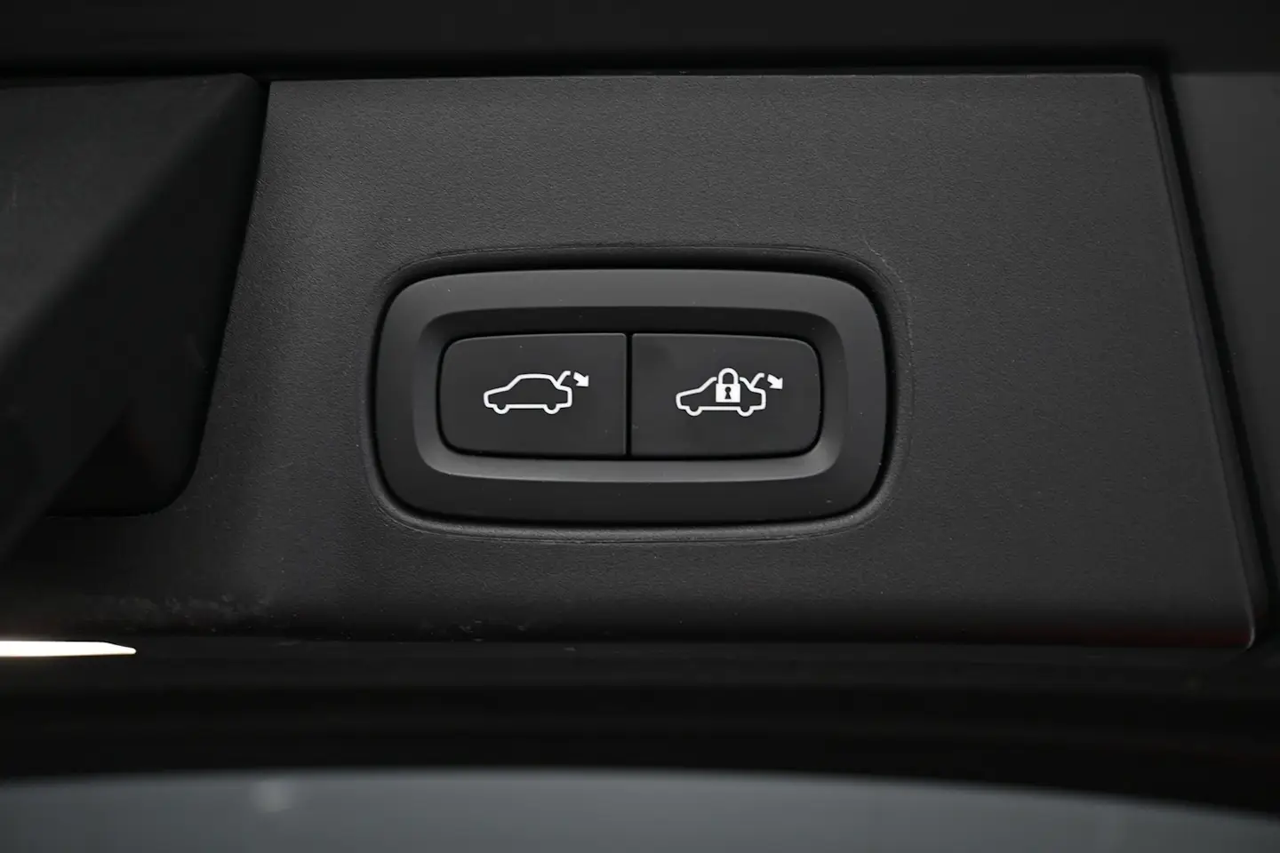 Car Image - JiYb3yCHr5FIHBkRVSms8