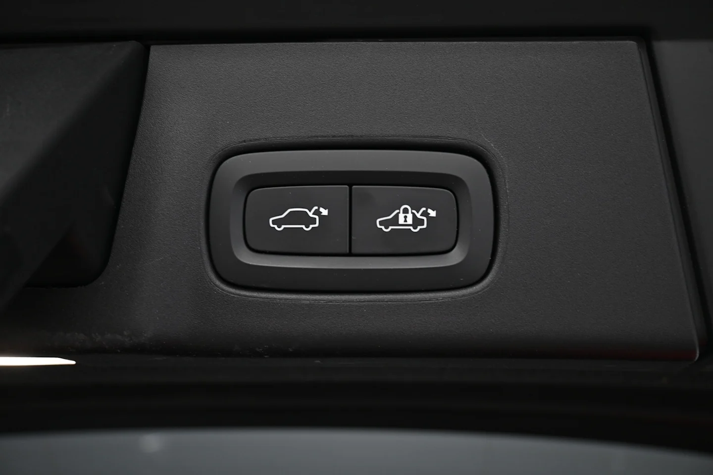 Car Image - JiYb3yCHr5FIHBkRVSms8