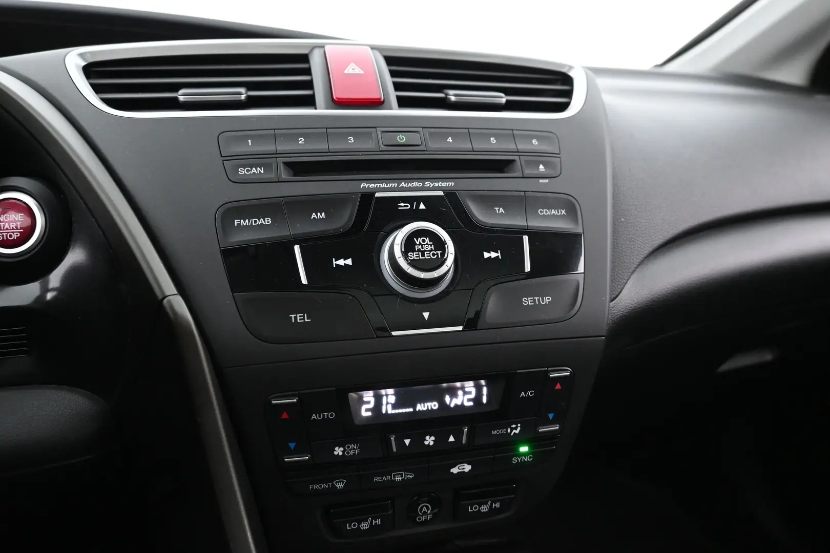 Car Image - 5QoW8PzXykiOzzhI3D5pmY