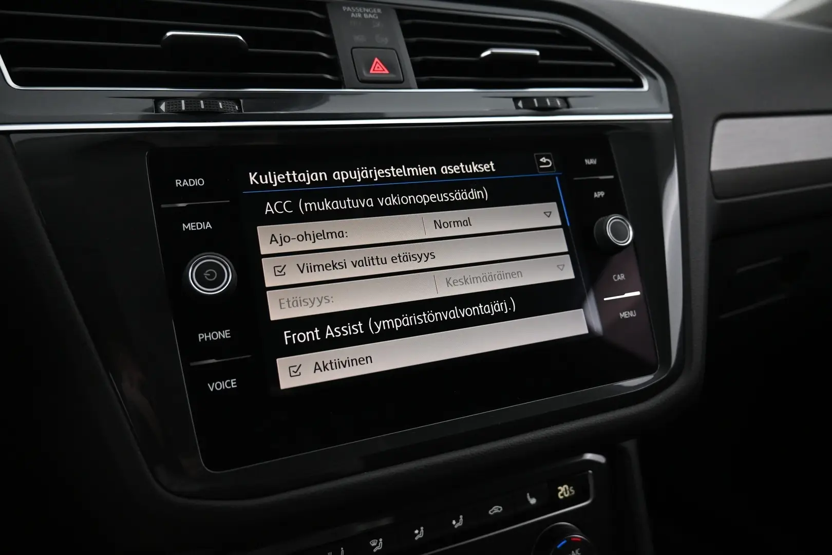 Car Image - 2Lo66UZKFpDlumonoHXi0G