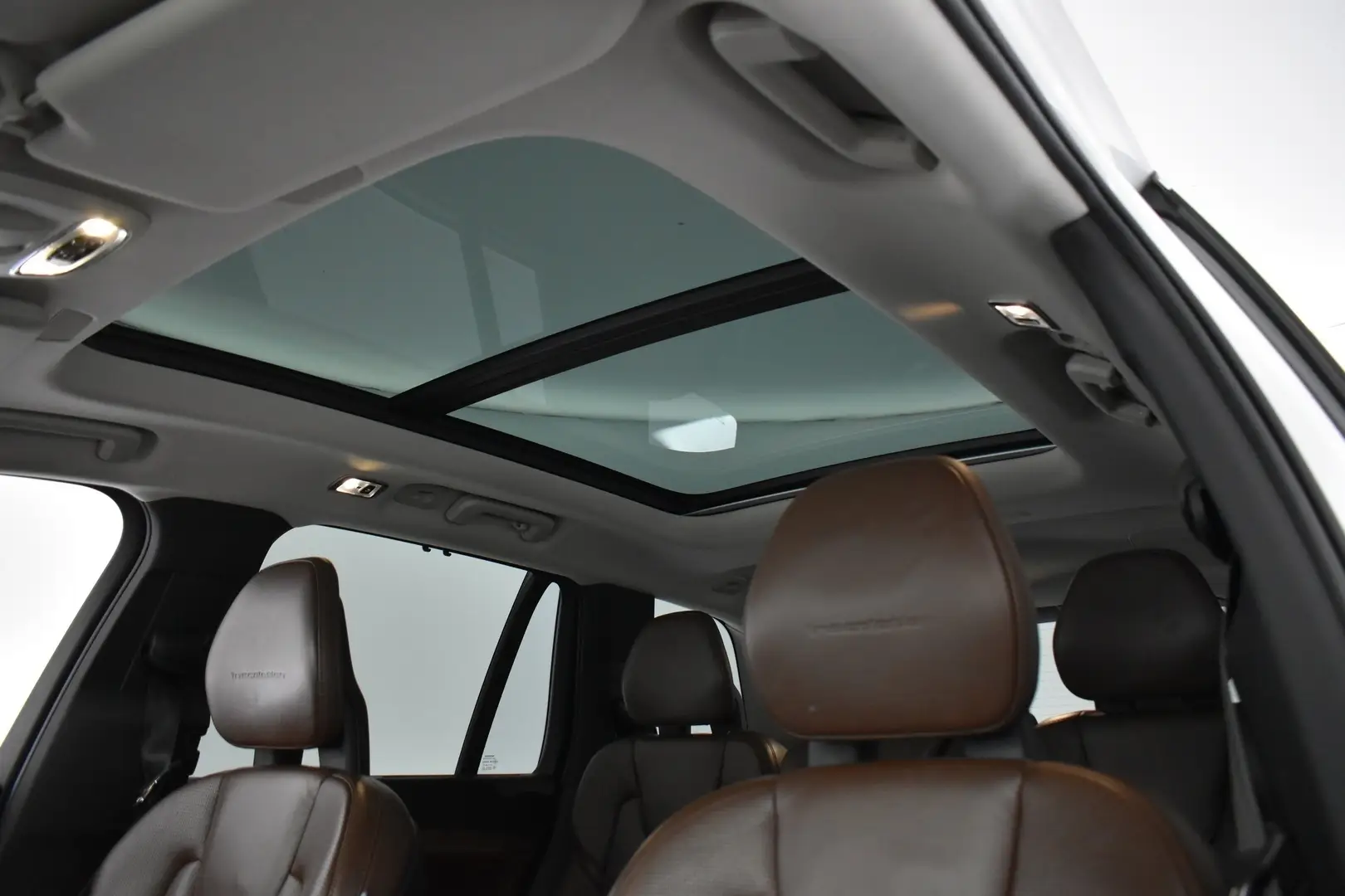 Car Image - 4p6B2A7GLrRgaIVMgB7Muz