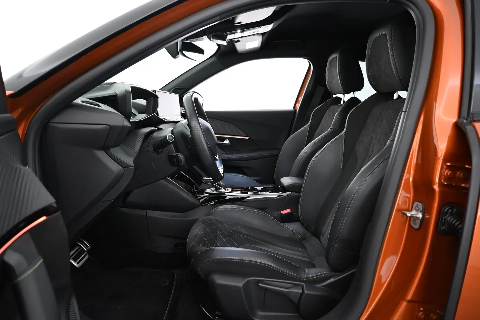 Car Image - 1QQFd0KNMDR3NpHNDsDI9X