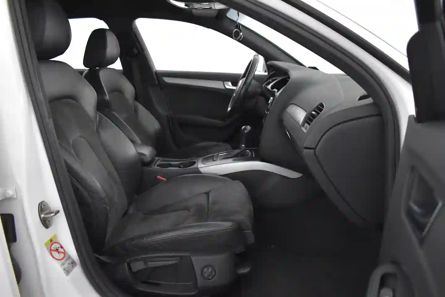 Car Image - 46MTer3wjm3bRlfZykP4hN