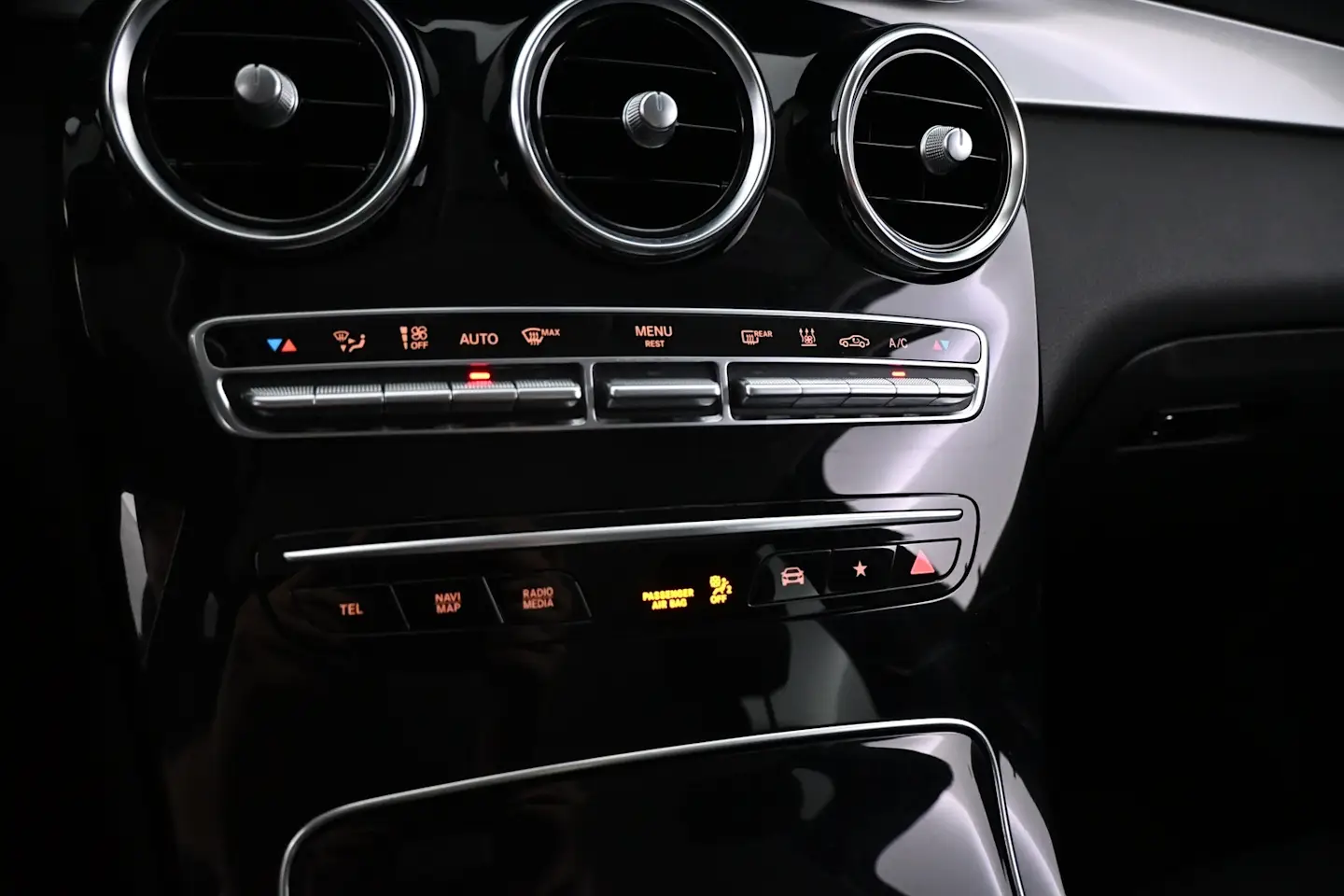 Car Image - 4vAHiGUG72LpAgkBj7Vr2d