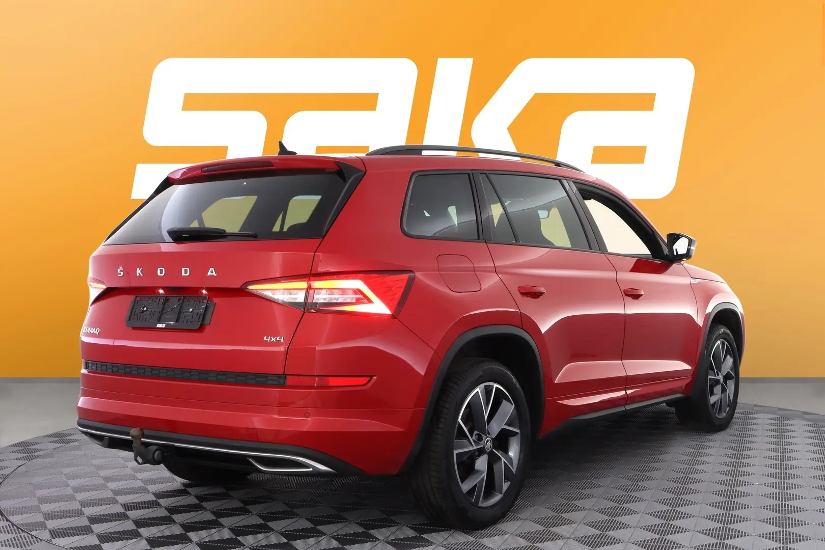 Car Image - 5awWrUO03SXYfw9SkFBndF