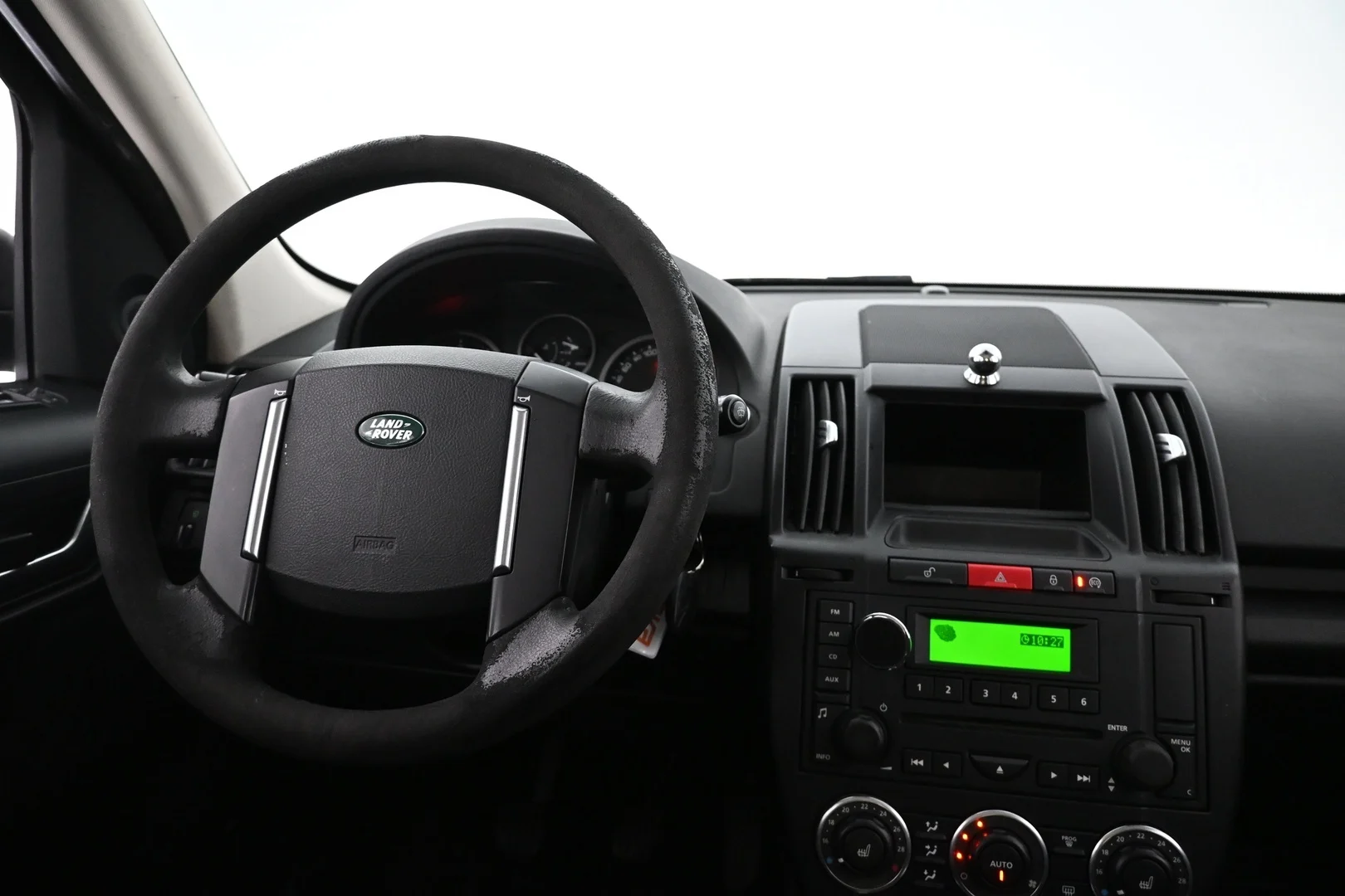 Car Image - y8b19UBveZa5VhH1bl4DX