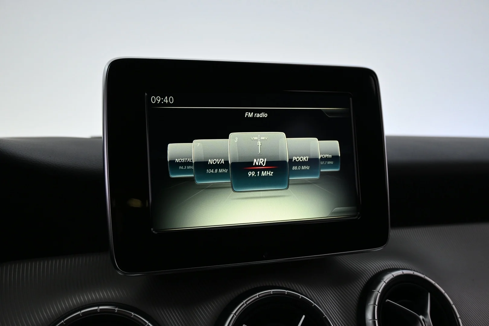 Car Image - 7na0F1B3BPEX4jAKqndrE5