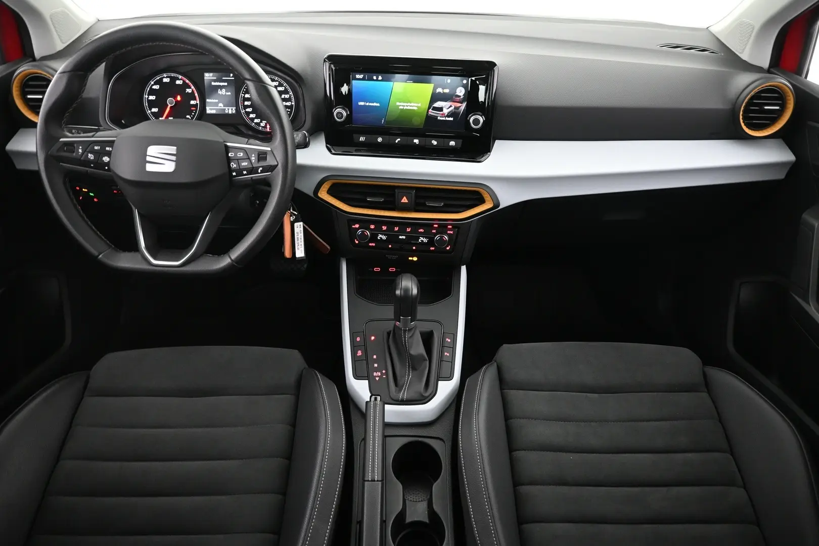 Car Image - YJHhxhOAwgnxXOTw4169y