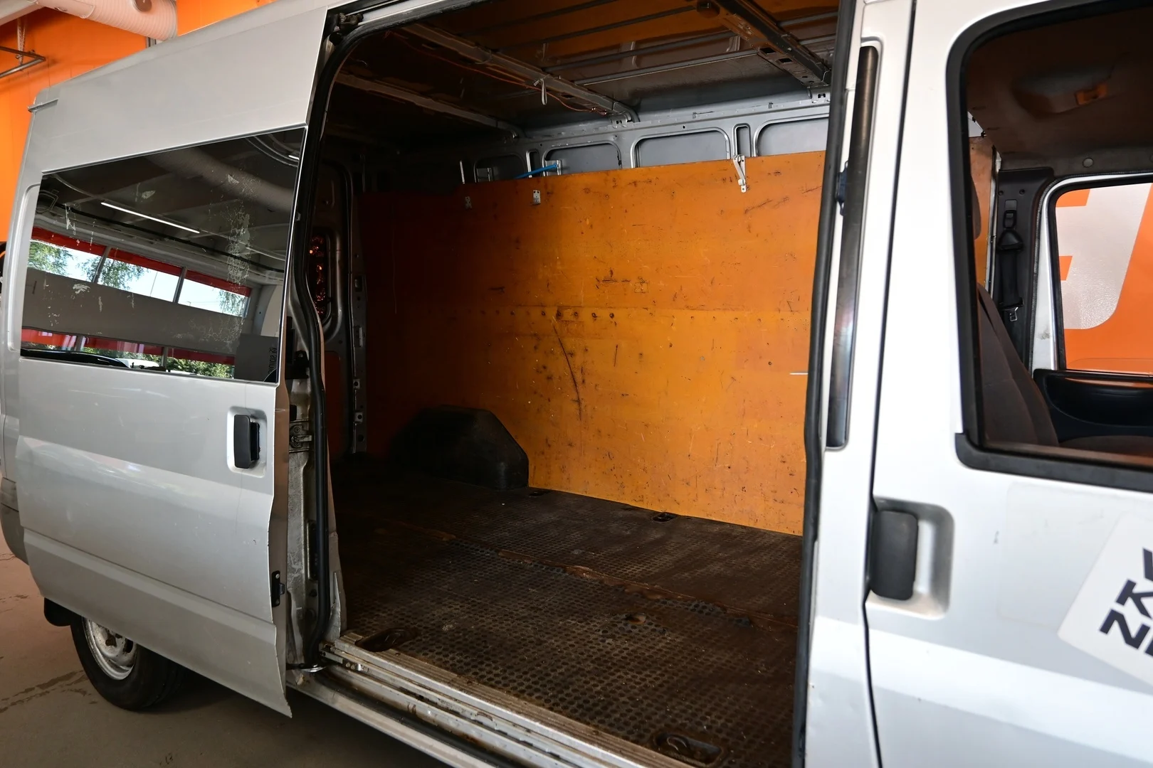 Car Image - 6WS7Hk80UTZDrkS7079mlB