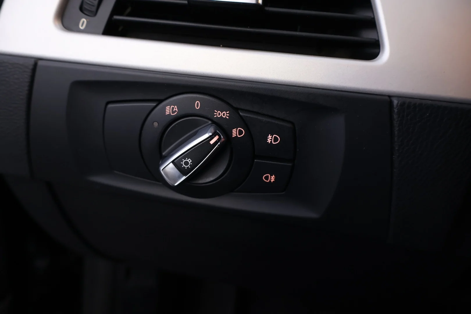 Car Image - 6q2NQVSJPbNT6fdrytGNnN