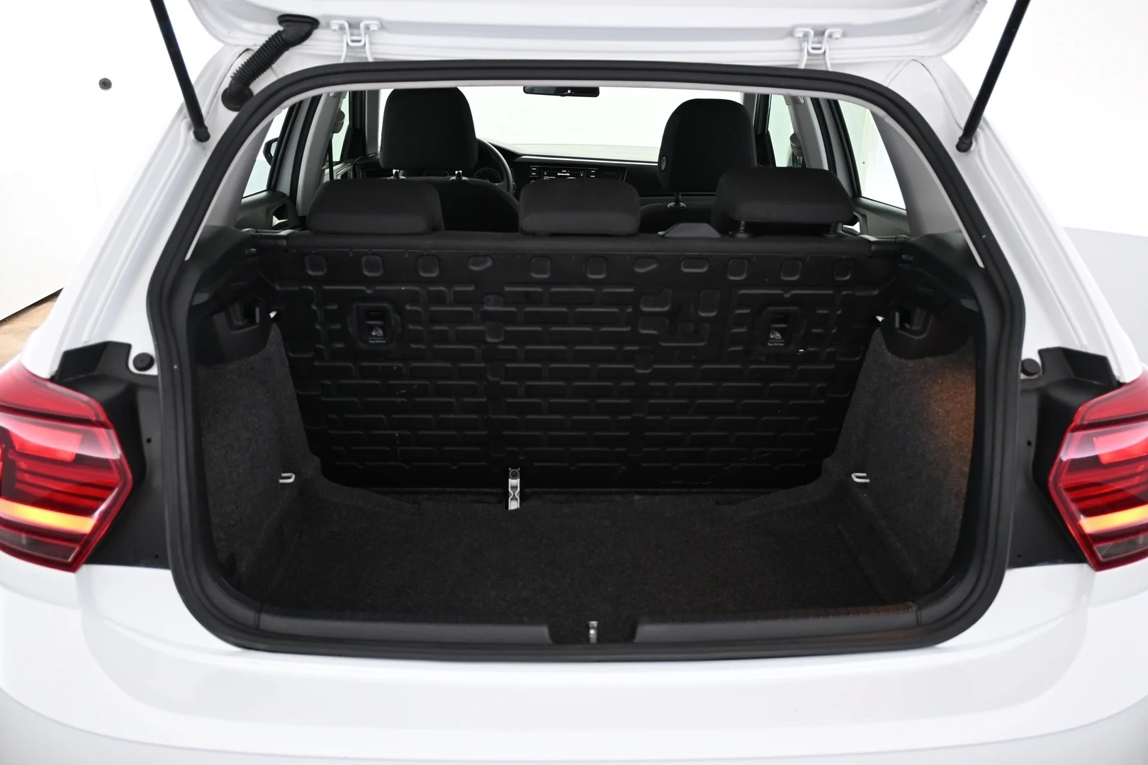 Car Image - 7CXqI7rYdxXiIqXUoAG8wZ