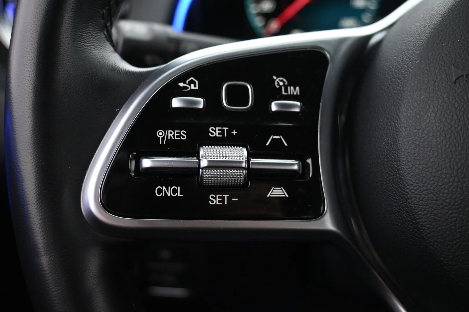 Car Image - 7dLwomVxKgWDoRnNYMl71P
