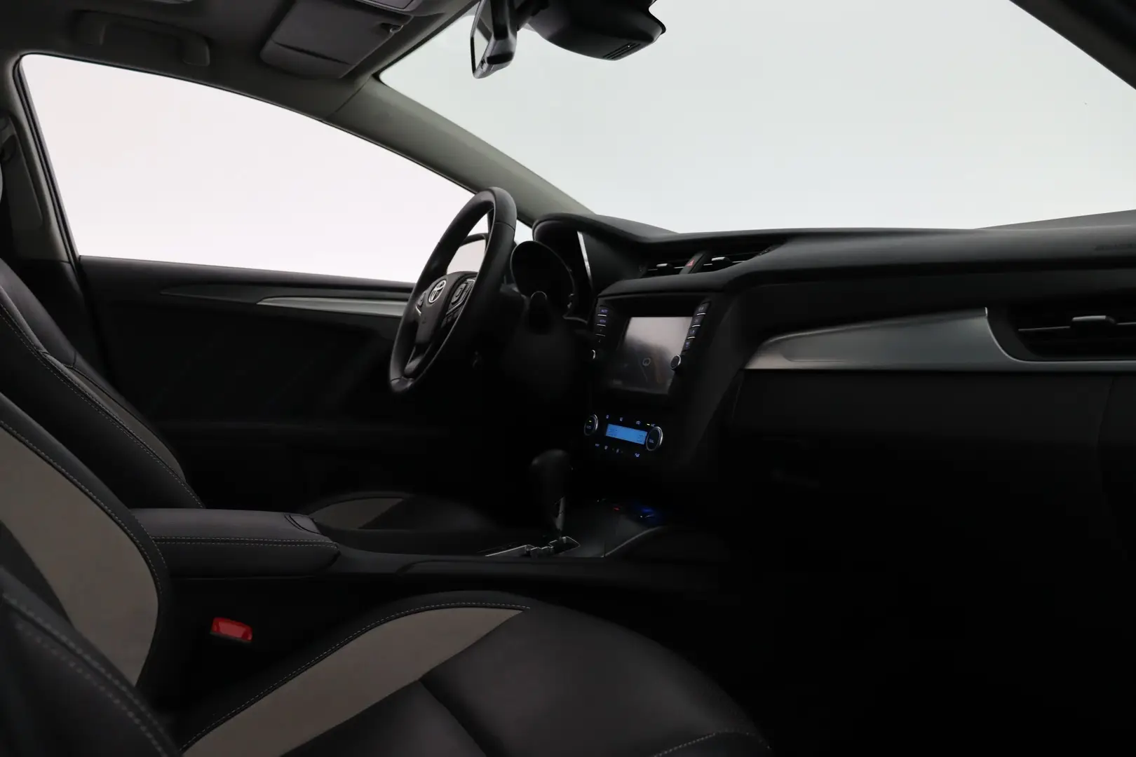 Car Image - 3a0sI7ZWyJ0FiVJkr5n2t0