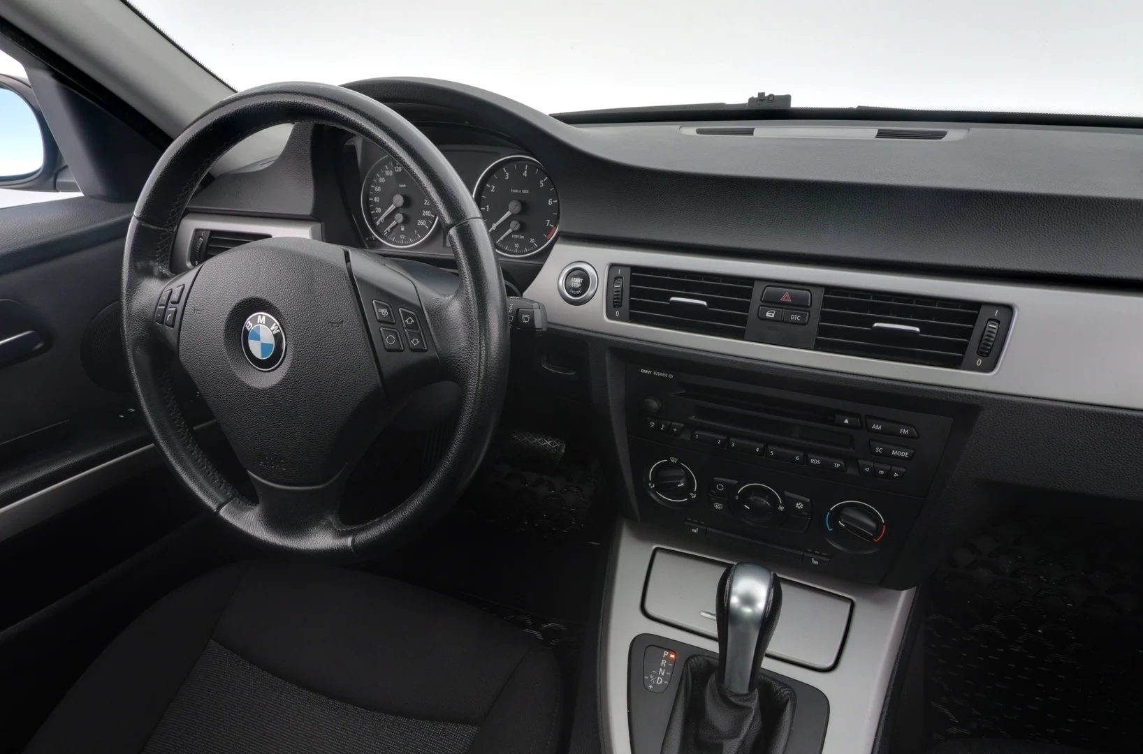 Car Image - 7JBkvZB1viAZAJf9lnZQNT