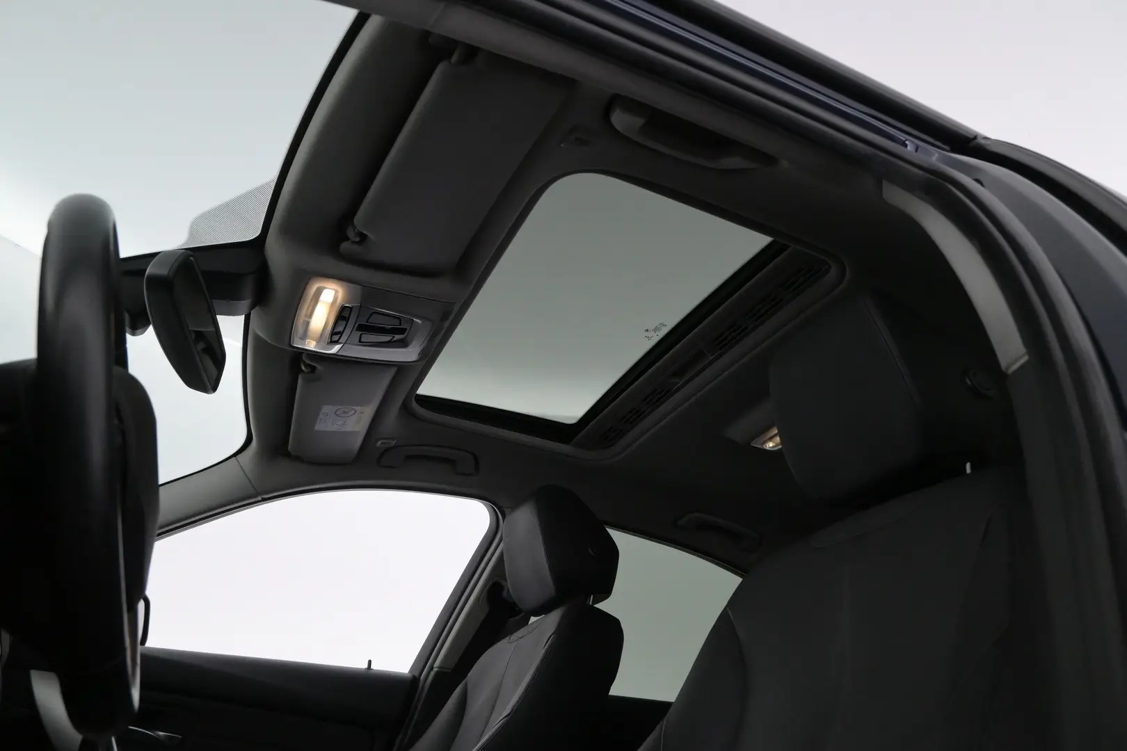 Car Image - kDEnVpyw4hkcPtCGKSsIn
