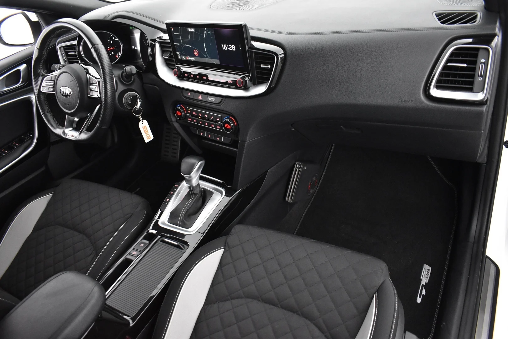 Car Image - 1NjVddsVdvfwiN3dbEWztP