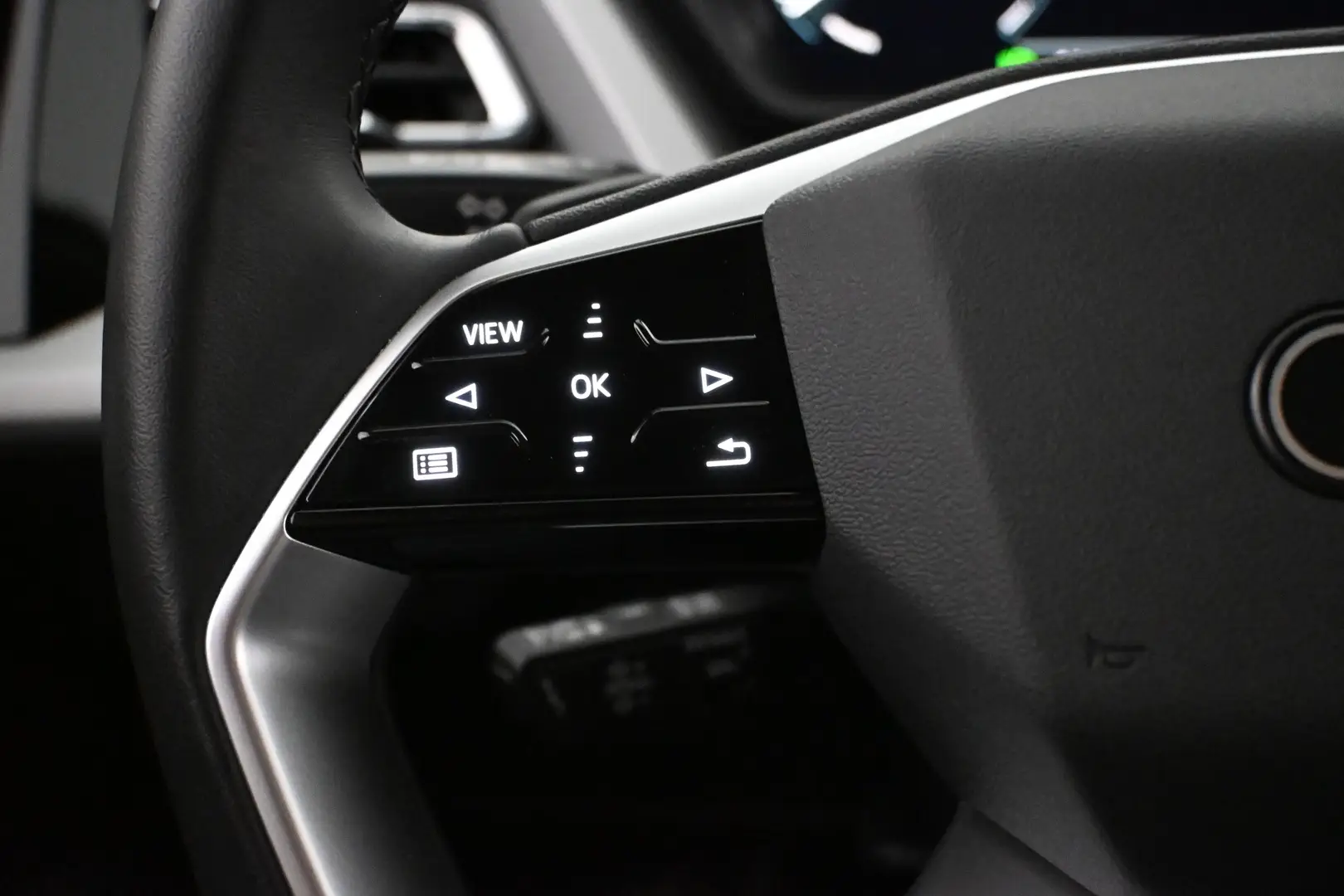 Car Image - 5iIr8Q8vVMpFYKxPg120iD
