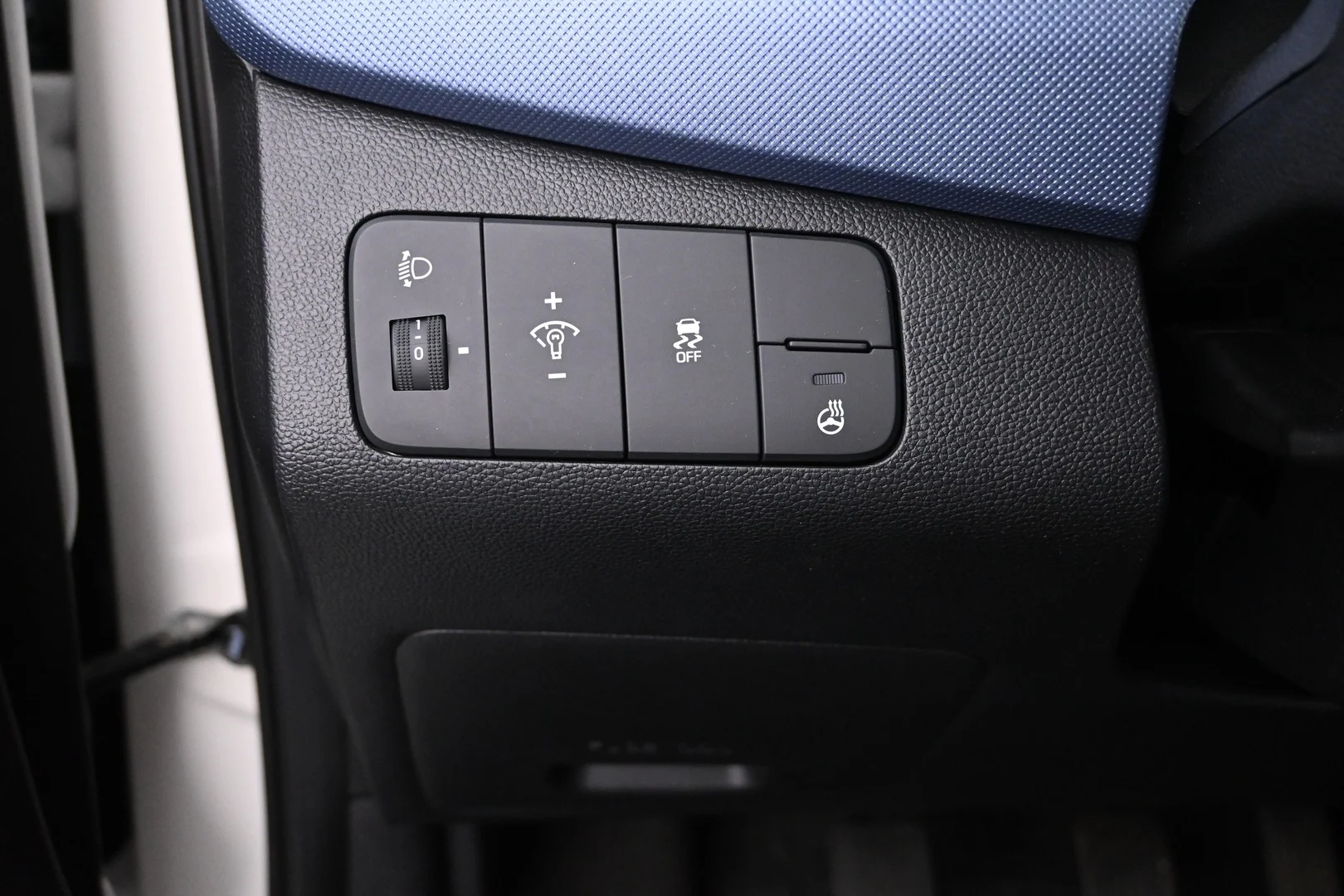 Car Image - 4i4YC0Y8LrvvXtry9yALWw