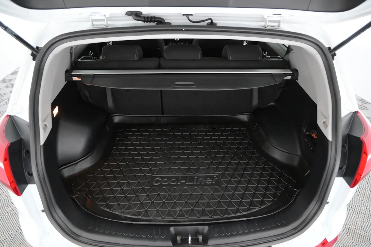 Car Image - 21VdwglFToKNPyHQFH2rWA