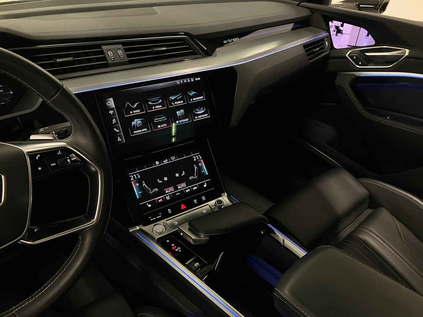 Car Image - 6tw7dnb4rYJiZSke55RCcV