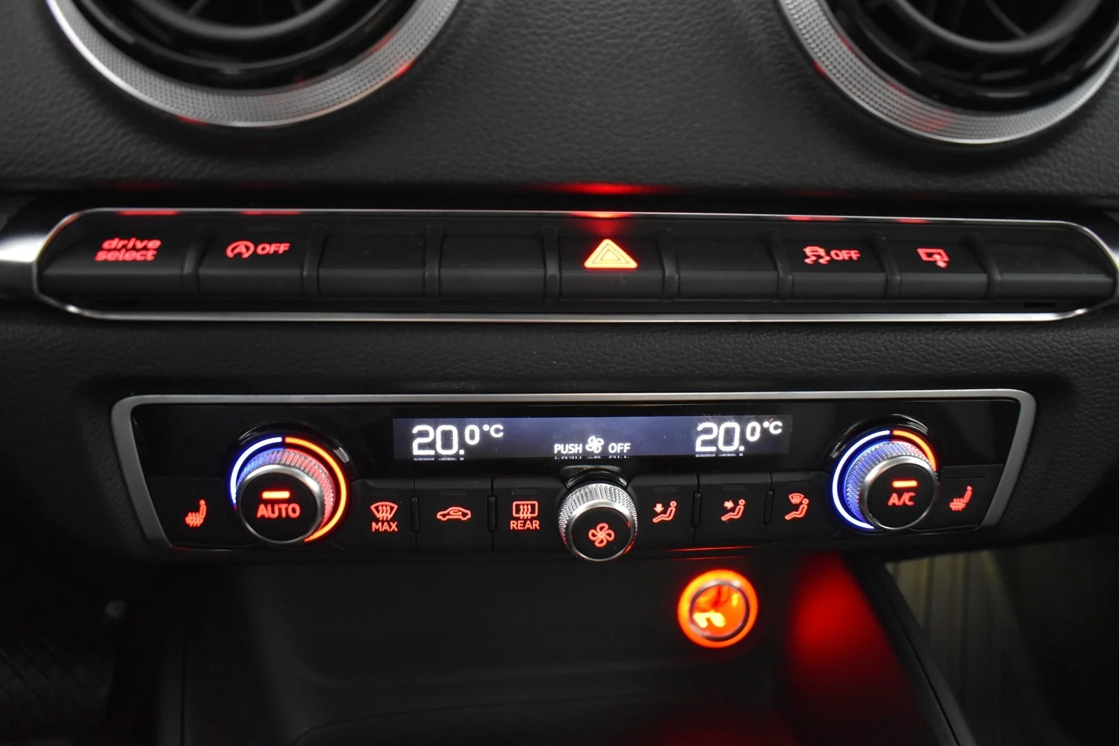 Car Image - 41fyRgXApf9DPTbJc7AqJ5