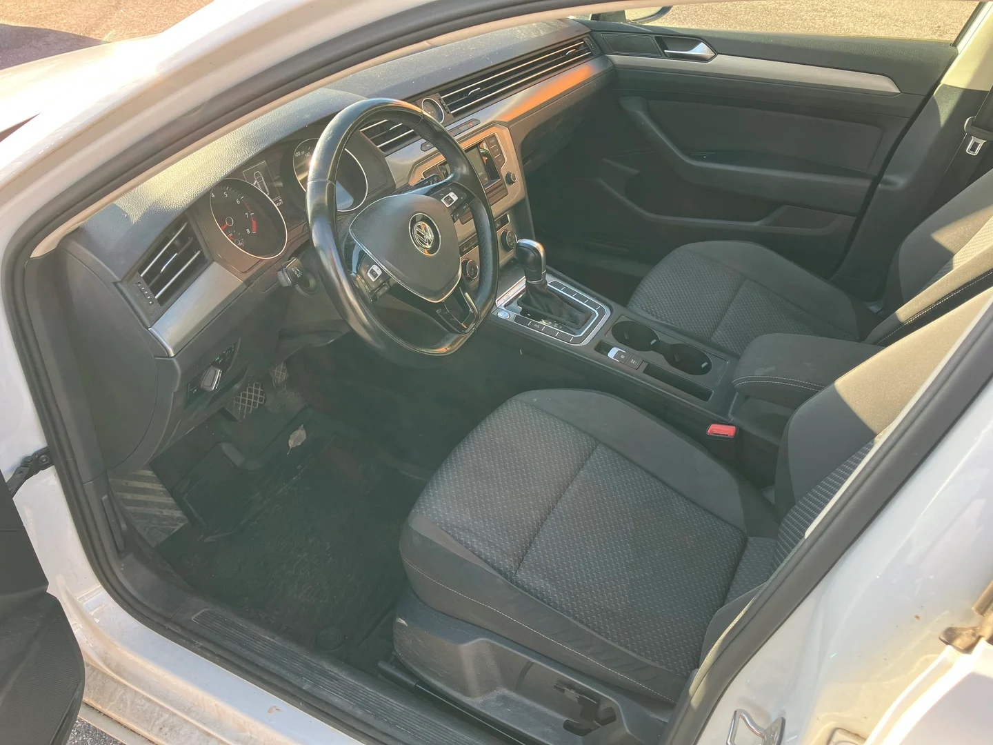 Car Image - 1z2XV1TnXB0yRXw0xba0t8