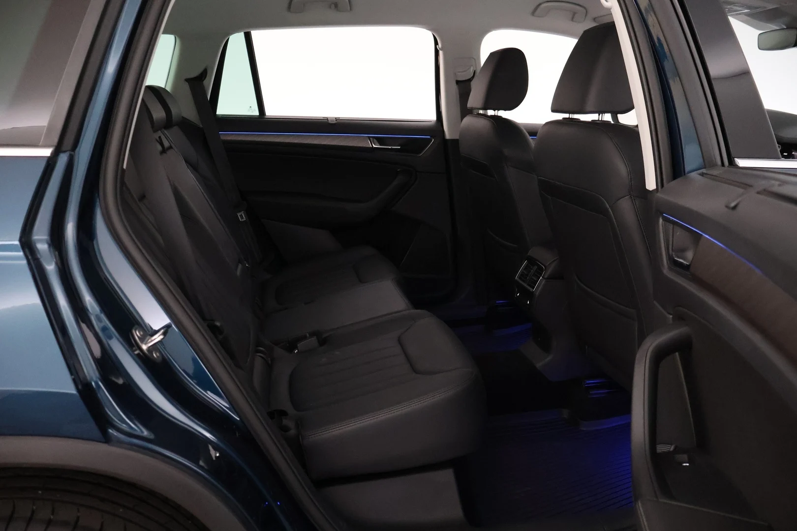 Car Image - 3HtbYTk53HYAIHAaSRhP4G