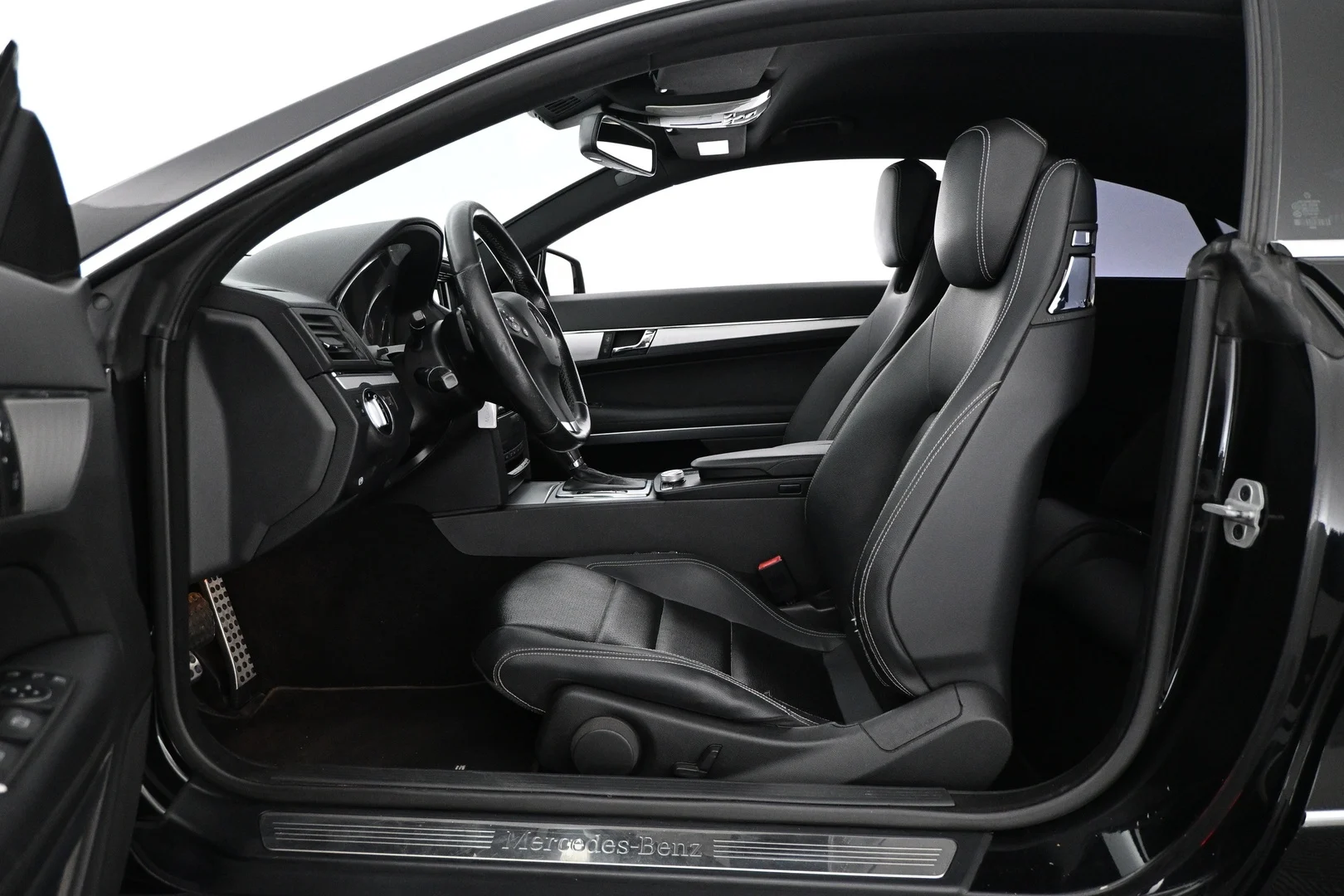 Car Image - 3PXiDpbg0gCoQQNMpGuNSI