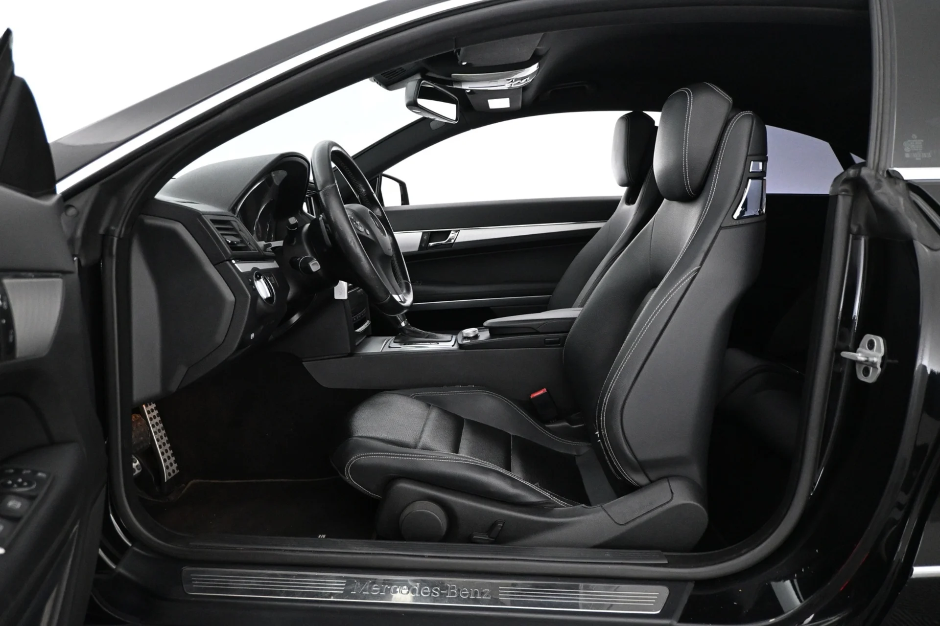 Car Image - 3PXiDpbg0gCoQQNMpGuNSI