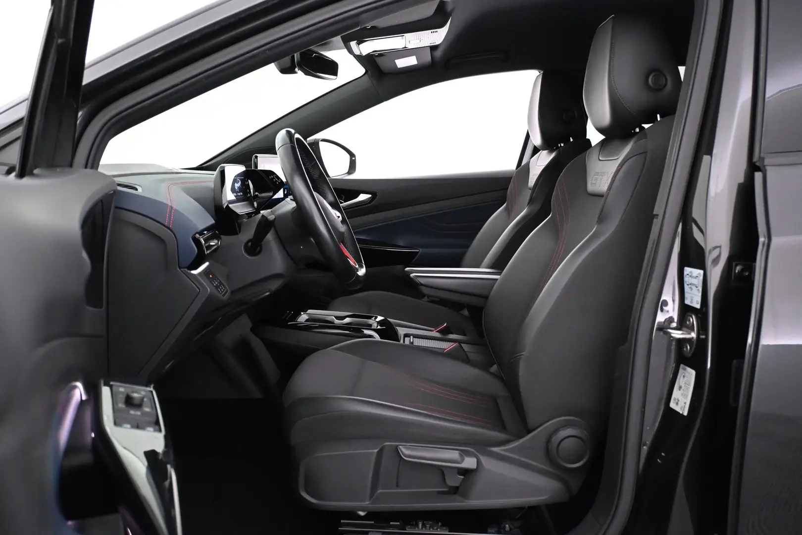 Car Image - 1V9bdqdoUmF9FiC5Aup7Av