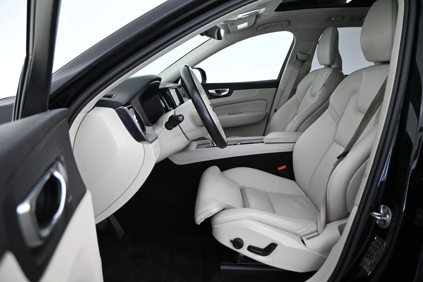 Car Image - 7a5zLtSxtKcNFXMUjS6bh9