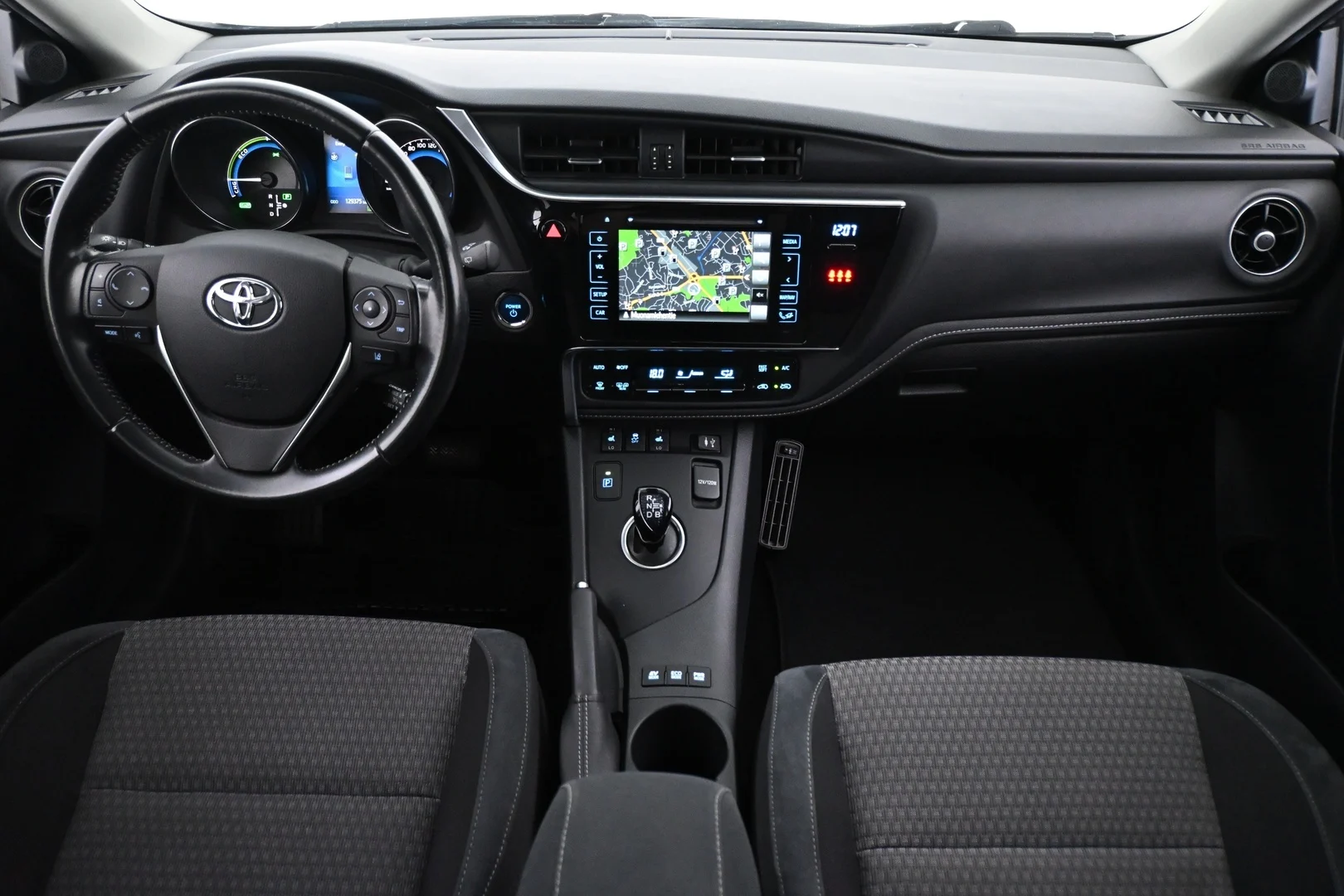 Car Image - 6x0UC9ZuFGBhhbzEjrTjen