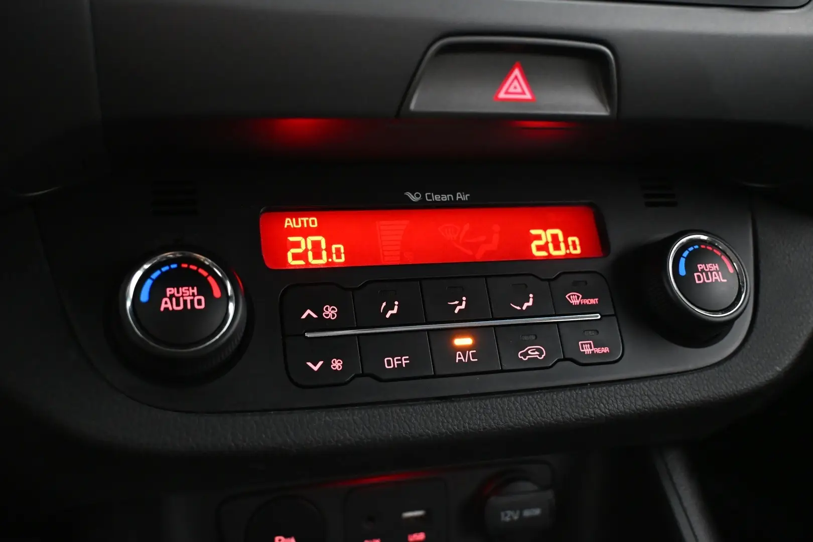 Car Image - 1ALyCZcW3lYu0xdaTUzs7q