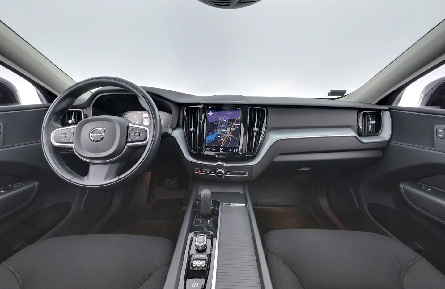 Car Image - 3P1RCyyC8KUG34oB8MzfAJ