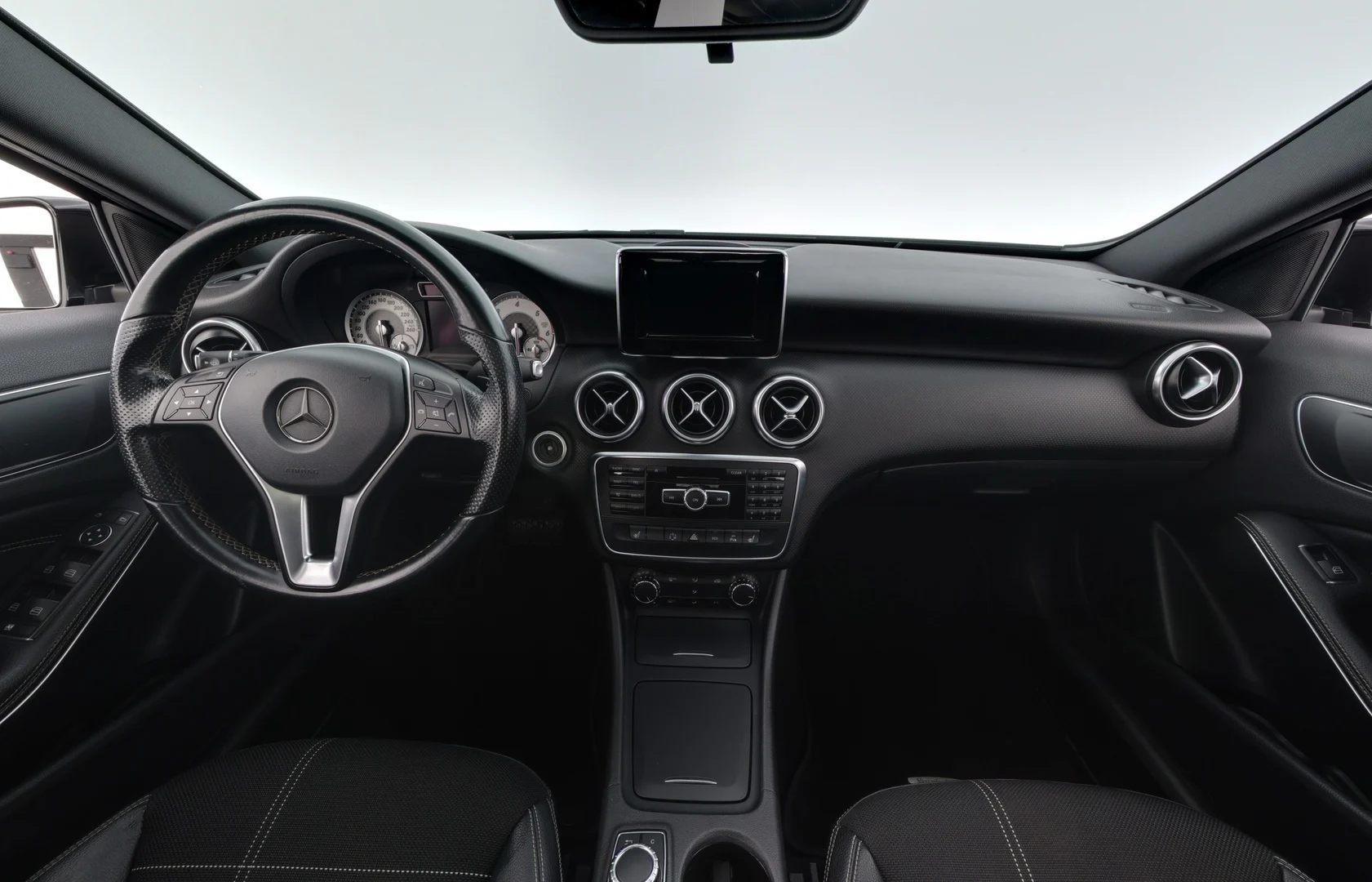 Car Image - 4EOeFlVwTrnPWrHLPXLN25