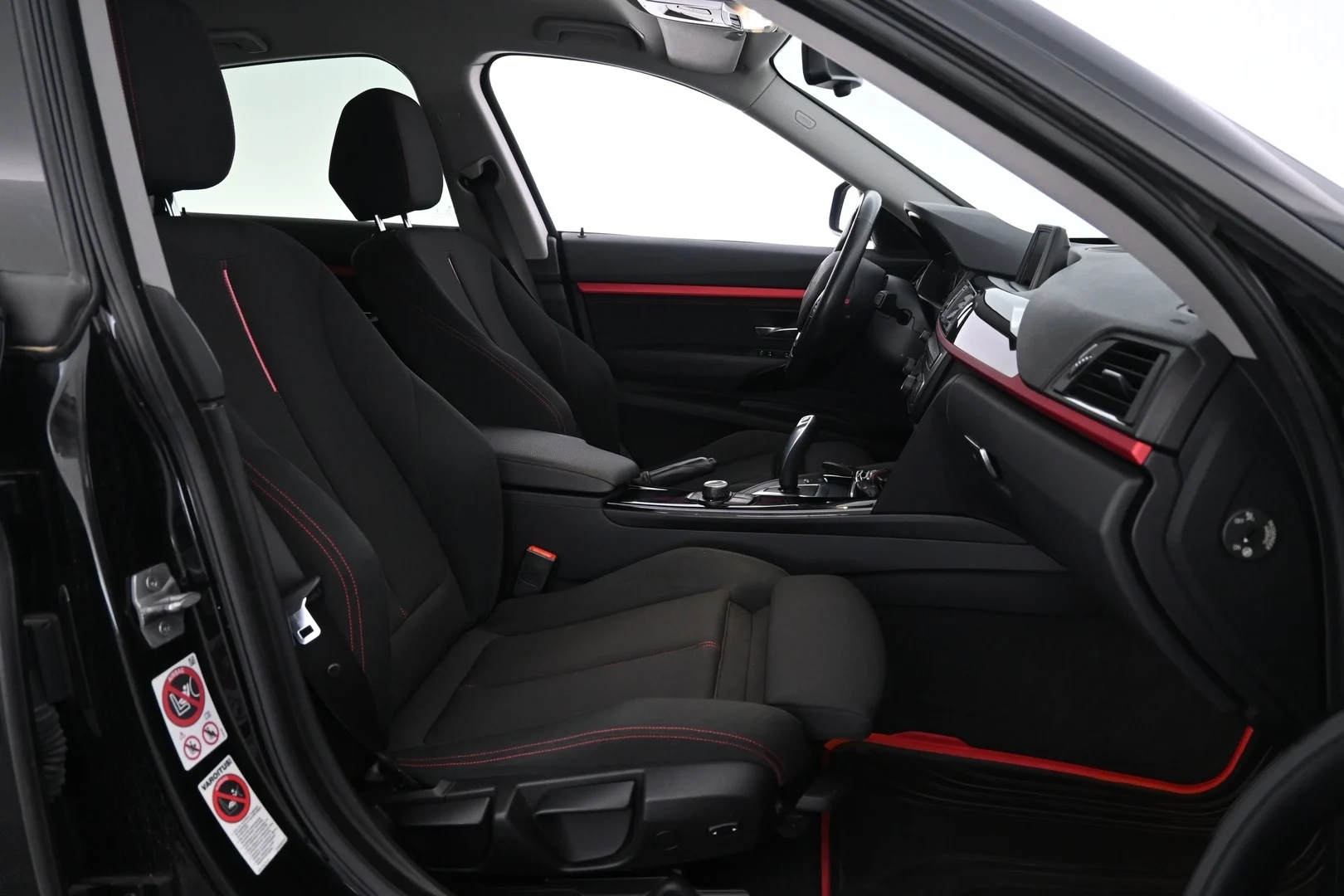 Car Image - 7b8YInhflrW61MMnq5zoPP