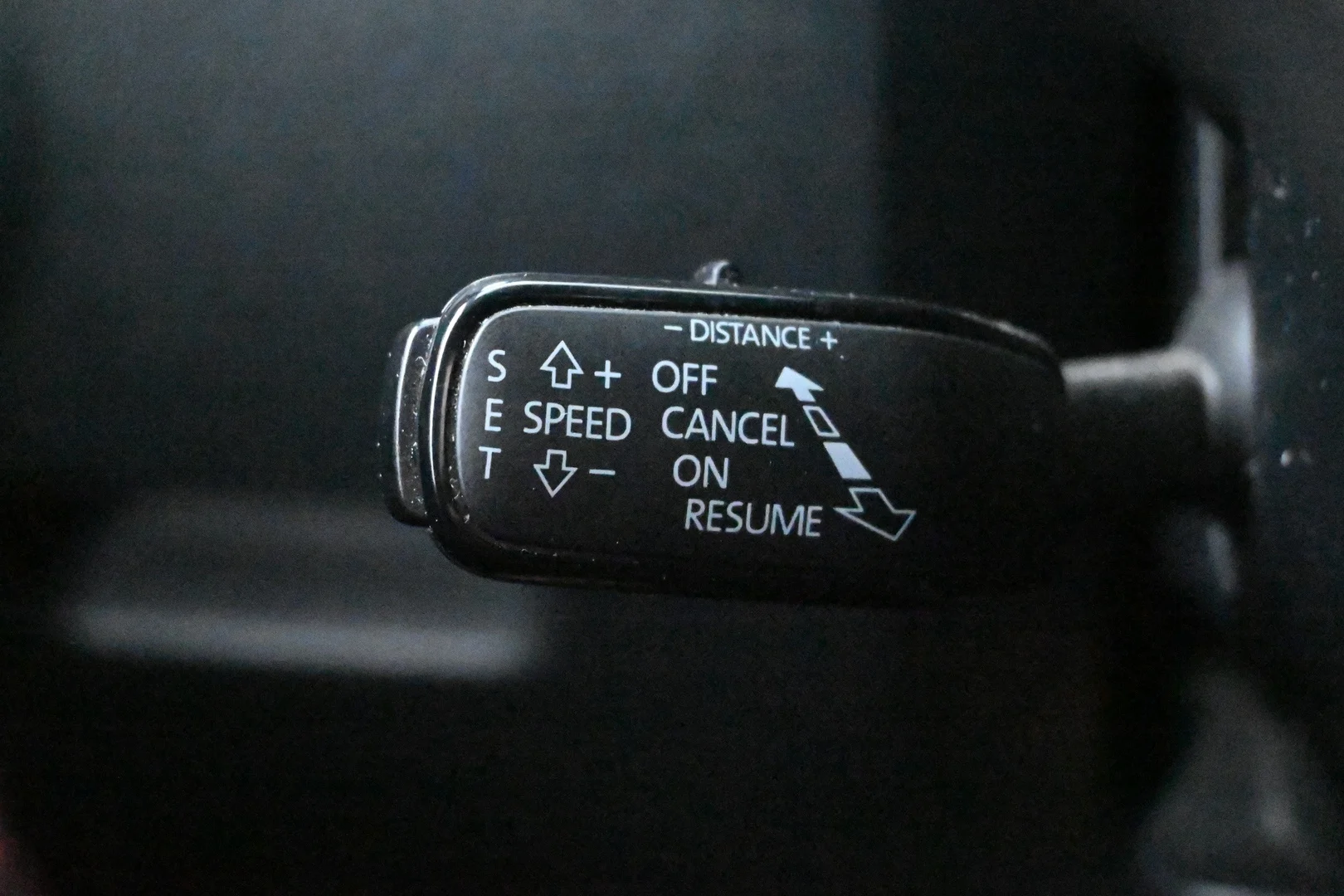 Car Image - dXYF3UzpEi1I6avoTLxot