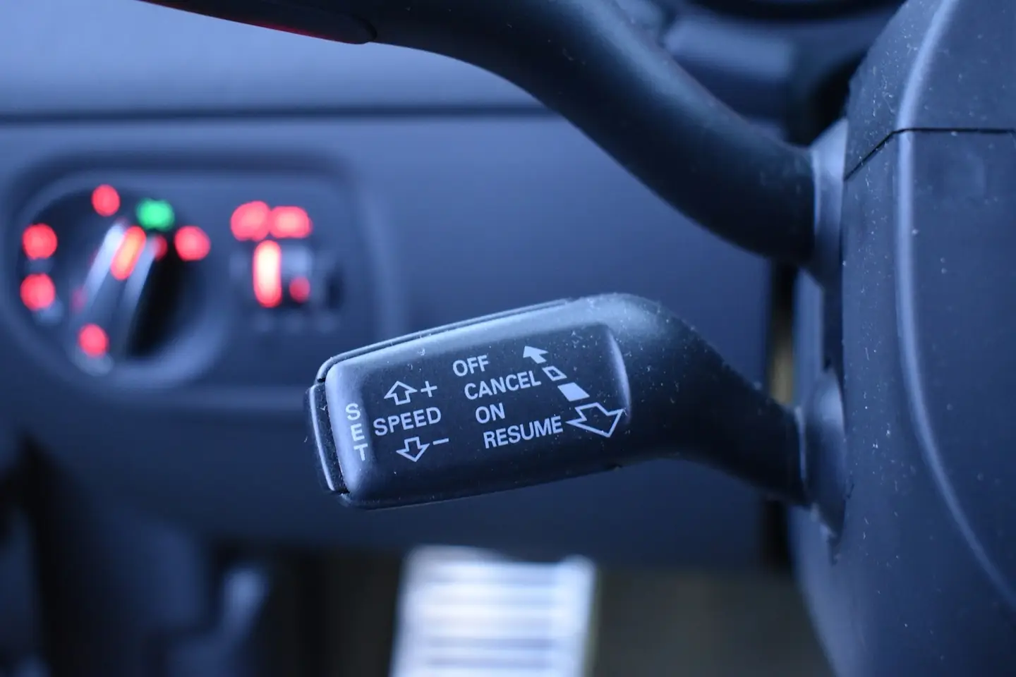 Car Image - 5qE184vT2qtclcE37GxlMZ