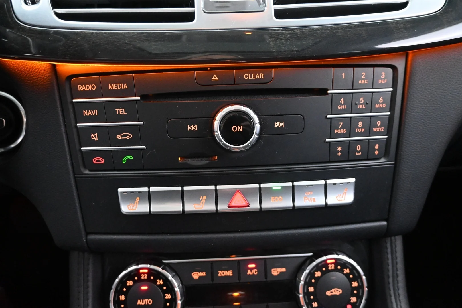 Car Image - 6DSDSpNN2xXRaA7FnMfU4M