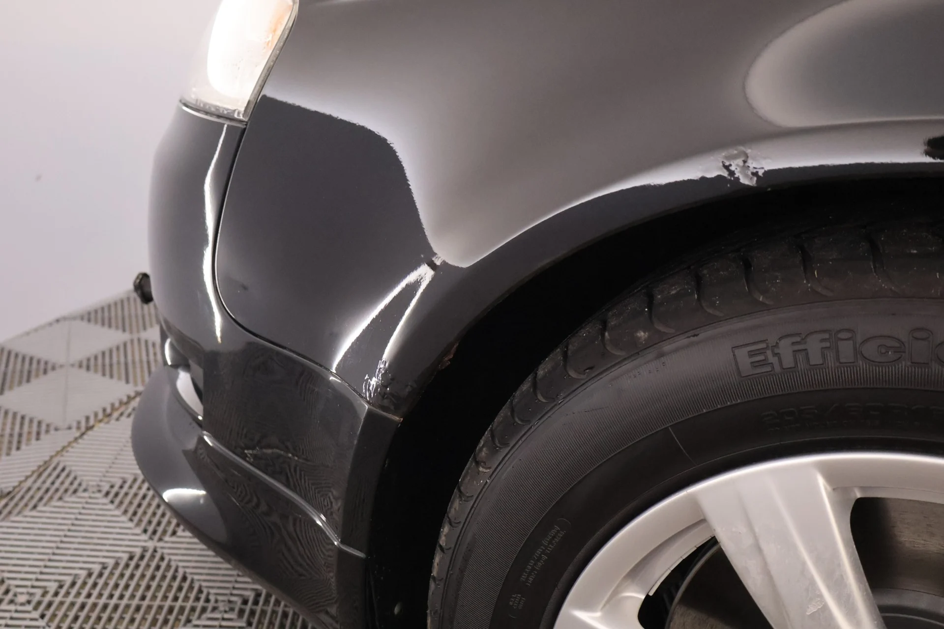 Car Image - 5h3MBOPGwTpGnFZCUZB6m9